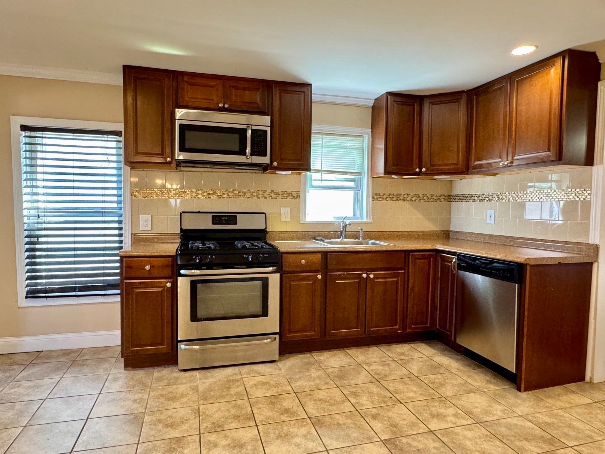 10 Wordsworth St #2, Boston, MA, 10 Wordsworth St #2, Boston, MA Photo #1