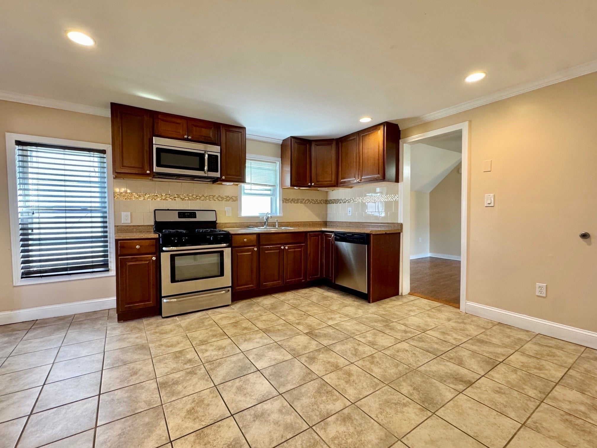 10 Wordsworth St #2, Boston, MA, 10 Wordsworth St #2, Boston, MA Photo #3