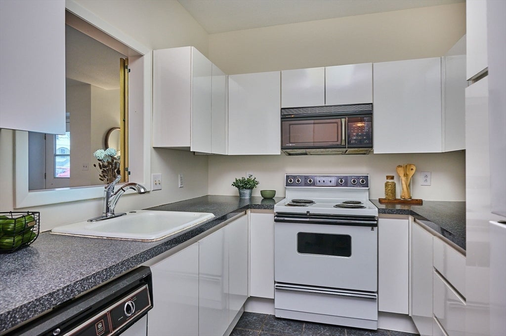 26 Crescent St #G2, Northampton, MA, 26 Crescent St #G2, Northampton, MA Photo #12