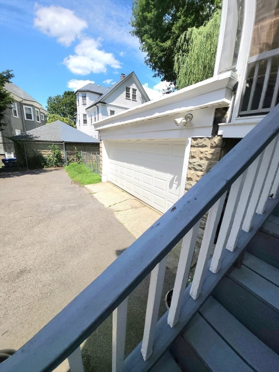 Milton, Massachusetts 02186, United States, 4 Bedrooms Bedrooms, ,2 BathroomsBathrooms,Residential,Active,179627