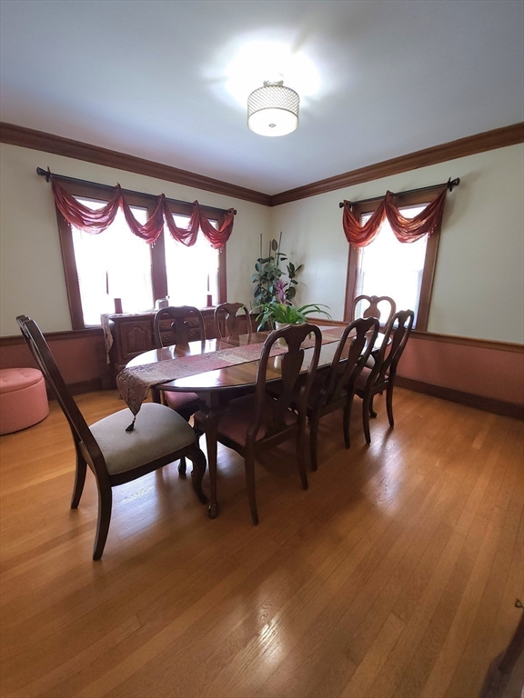 Milton, Massachusetts 02186, United States, 4 Bedrooms Bedrooms, ,2 BathroomsBathrooms,Residential,Active,179627