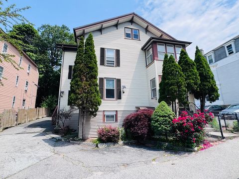 27 Shelby St Worcester MA 01605