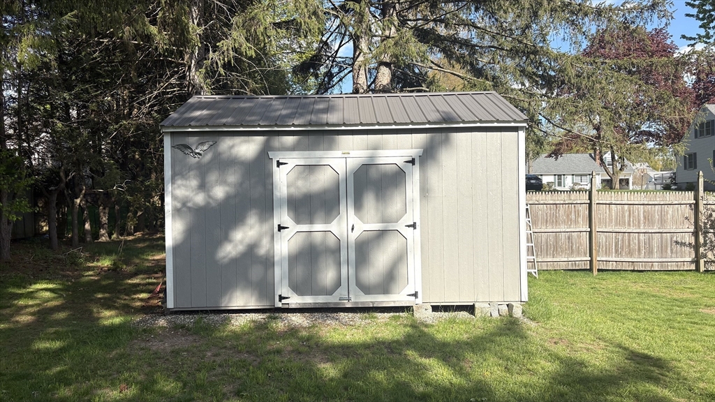 15 Fairhaven DR, East Longmeadow, MA Photo #32