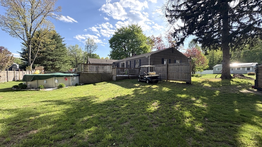 15 Fairhaven DR, East Longmeadow, MA Photo #4