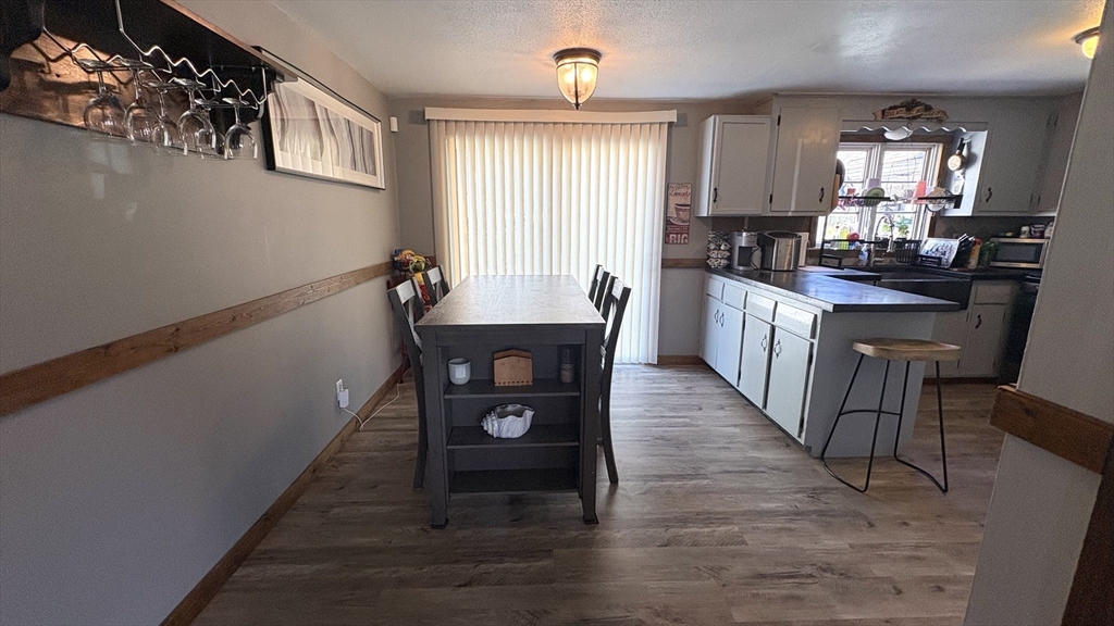 15 Fairhaven DR, East Longmeadow, MA Photo #14