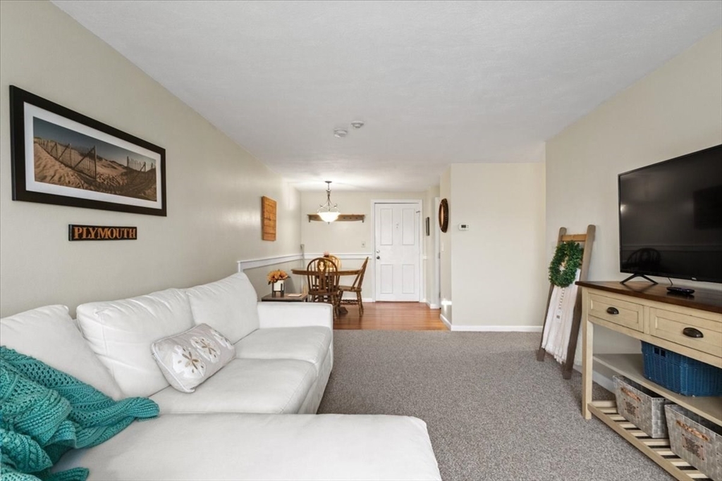 103 Grove St 341