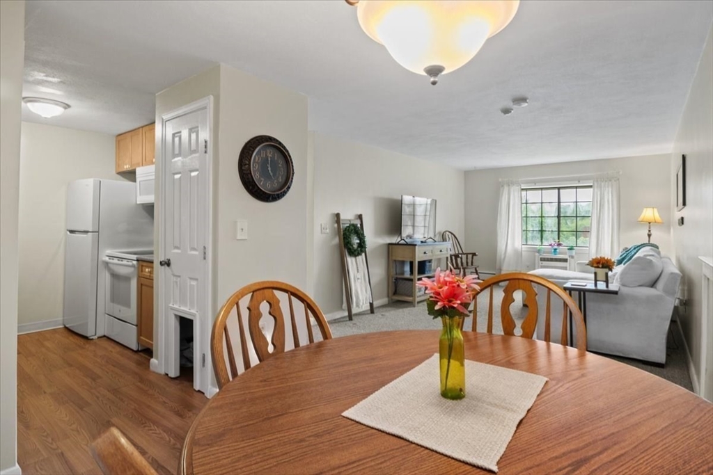 103 Grove St 341
