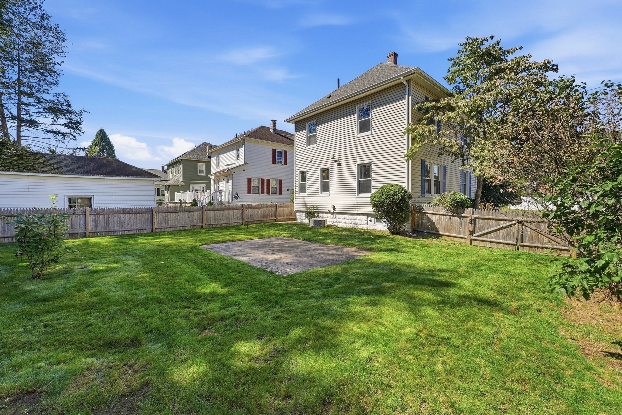 57 Maple St, West Springfield, MA, 57 Maple St, West Springfield, MA Photo #2