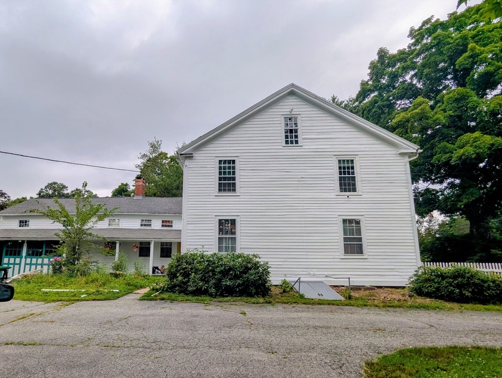 16 Parish Hill Rd