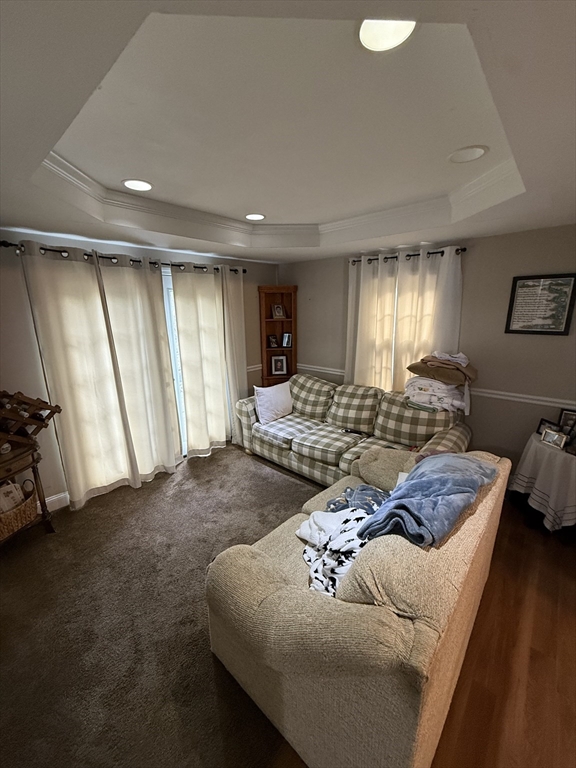 9 Ashley Dr