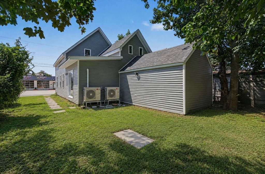 85 Middle St, Fairhaven, MA Photo #22
