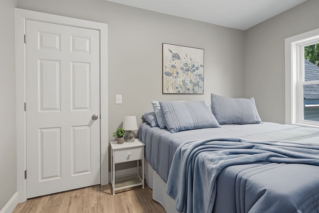 85 Middle St, Fairhaven, MA Photo #17
