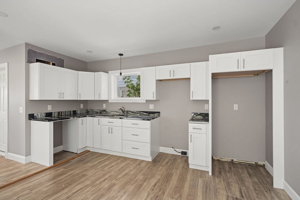 85 Middle St, Fairhaven, MA Photo #2