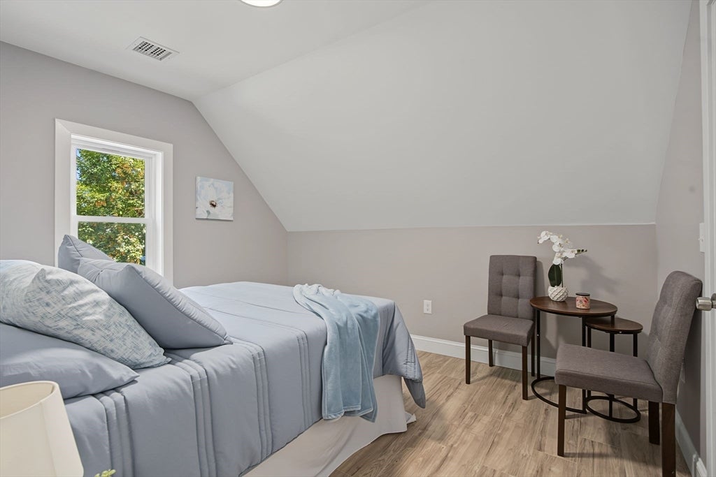 85 Middle St, Fairhaven, MA Photo #15