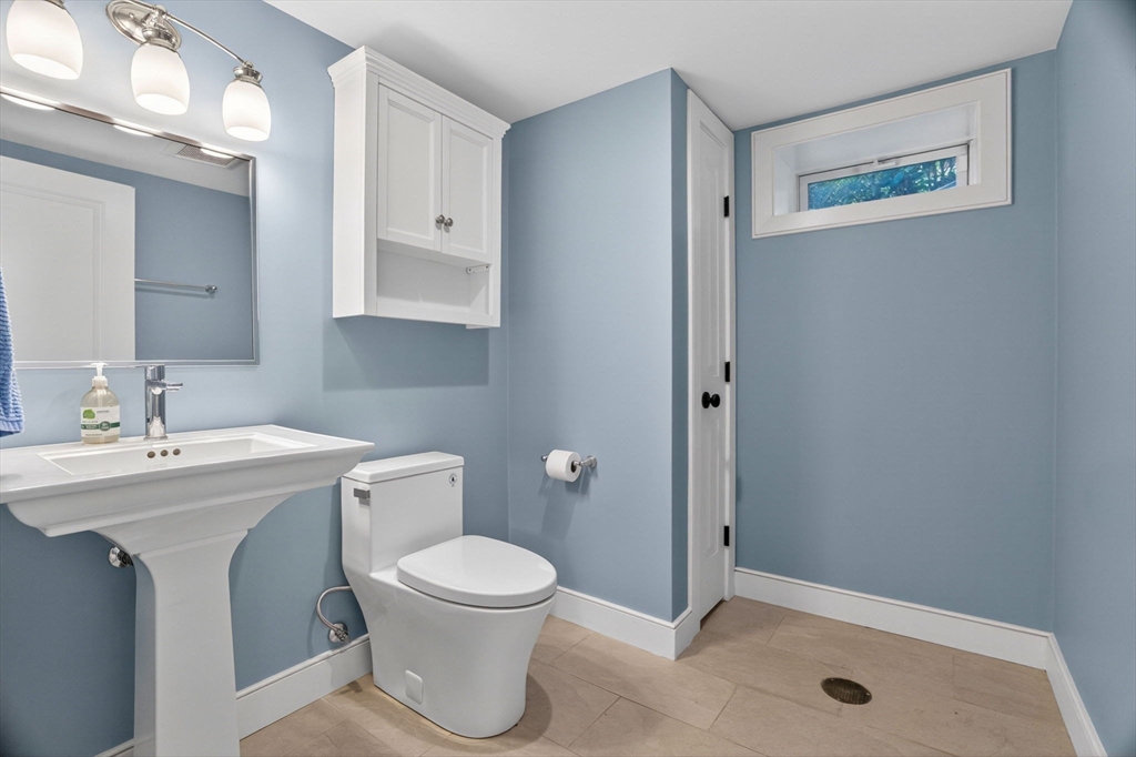 11 Haynes Rd, Newton, MA Photo #33