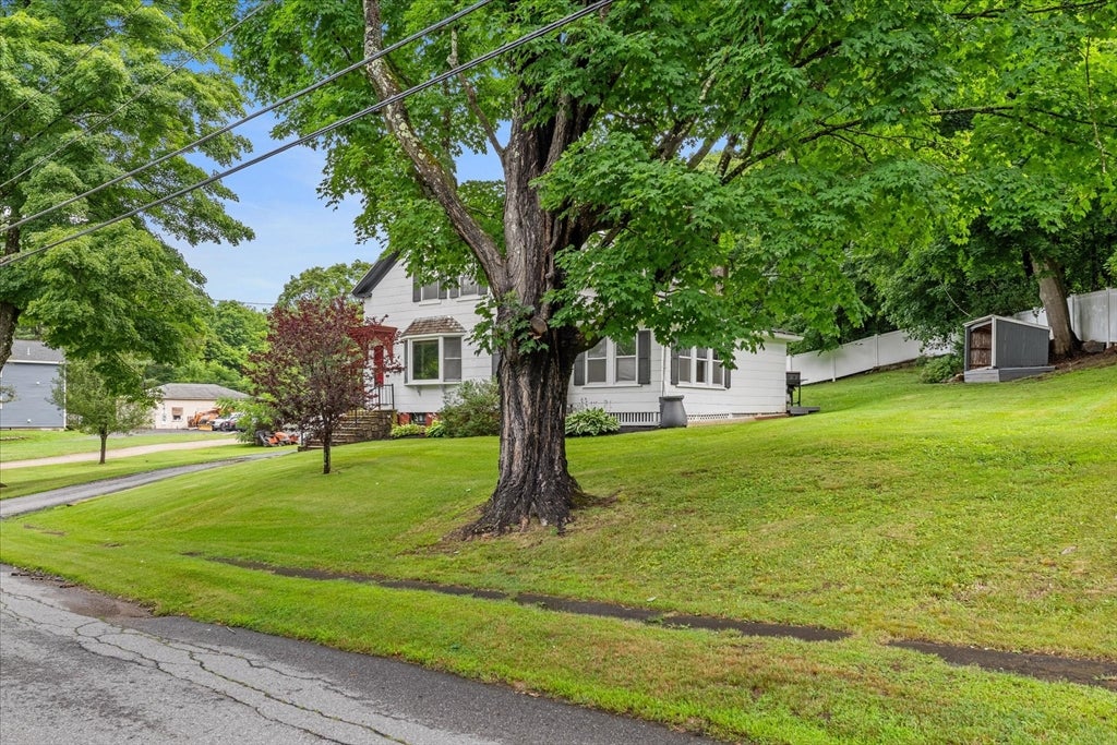 130 Summer St, North Brookfield, MA, 130 Summer St, North Brookfield, MA Photo #2