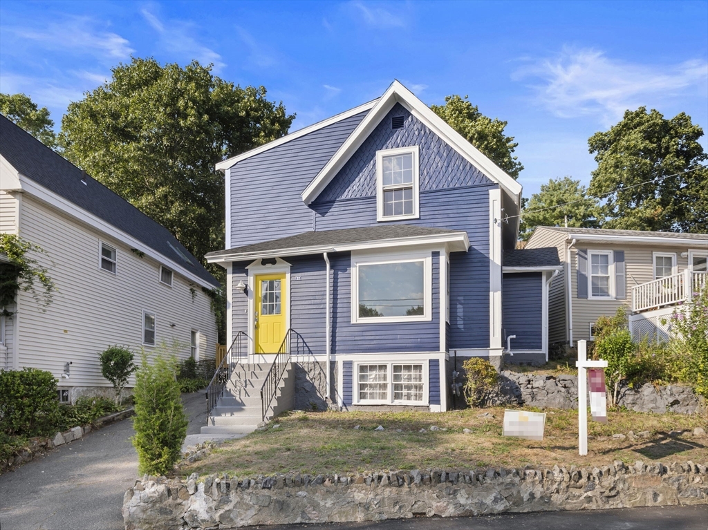 Swampscott, Massachusetts 01907, United States, 4 Bedrooms Bedrooms, ,2 BathroomsBathrooms,Residential,Active,182363