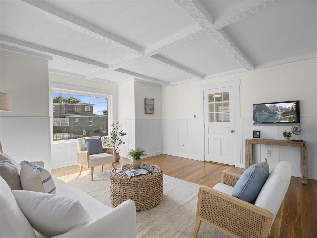 Swampscott, Massachusetts 01907, United States, 4 Bedrooms Bedrooms, ,2 BathroomsBathrooms,Residential,Active,182363