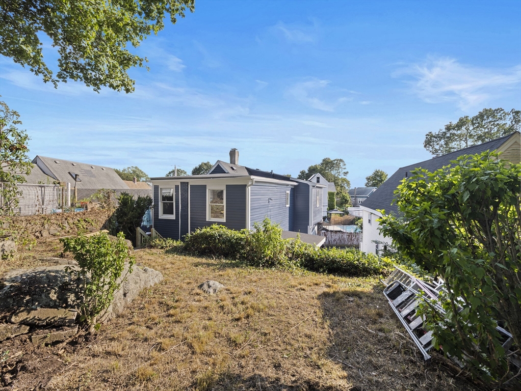 Swampscott, Massachusetts 01907, United States, 4 Bedrooms Bedrooms, ,2 BathroomsBathrooms,Residential,Active,182363