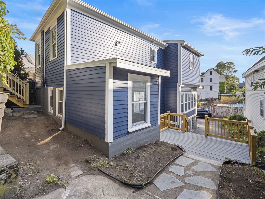 Swampscott, Massachusetts 01907, United States, 4 Bedrooms Bedrooms, ,2 BathroomsBathrooms,Residential,Active,182363