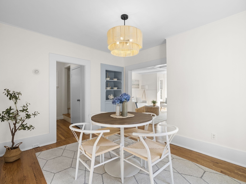 Swampscott, Massachusetts 01907, United States, 4 Bedrooms Bedrooms, ,2 BathroomsBathrooms,Residential,Active,182363