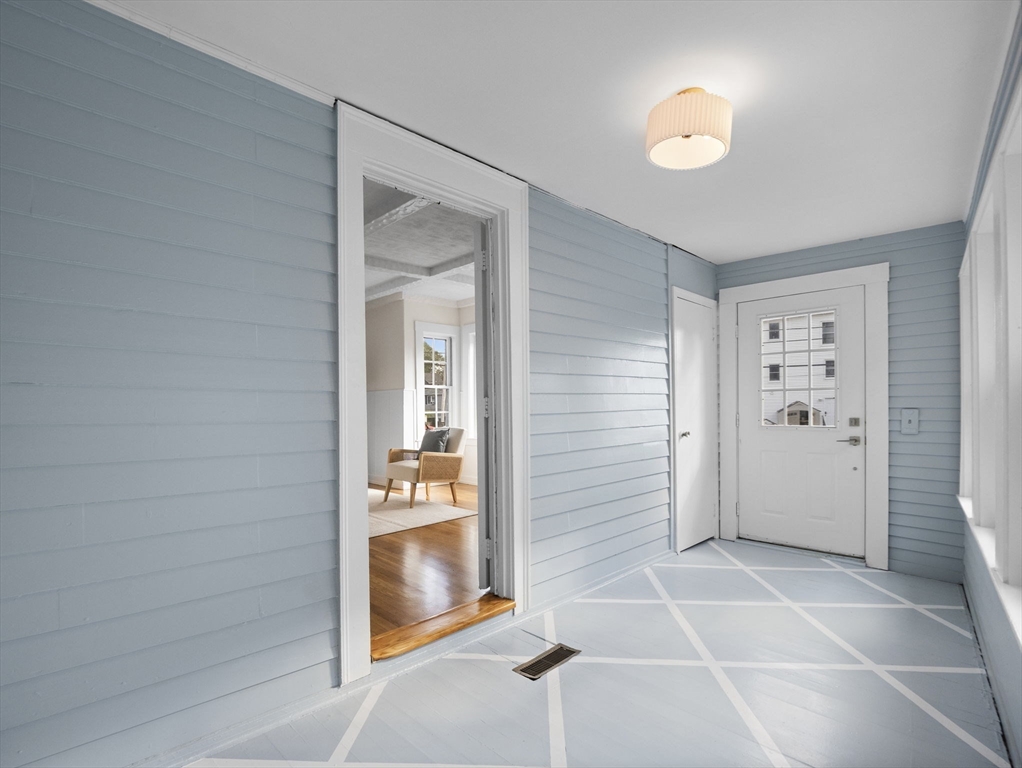 Swampscott, Massachusetts 01907, United States, 4 Bedrooms Bedrooms, ,2 BathroomsBathrooms,Residential,Active,182363