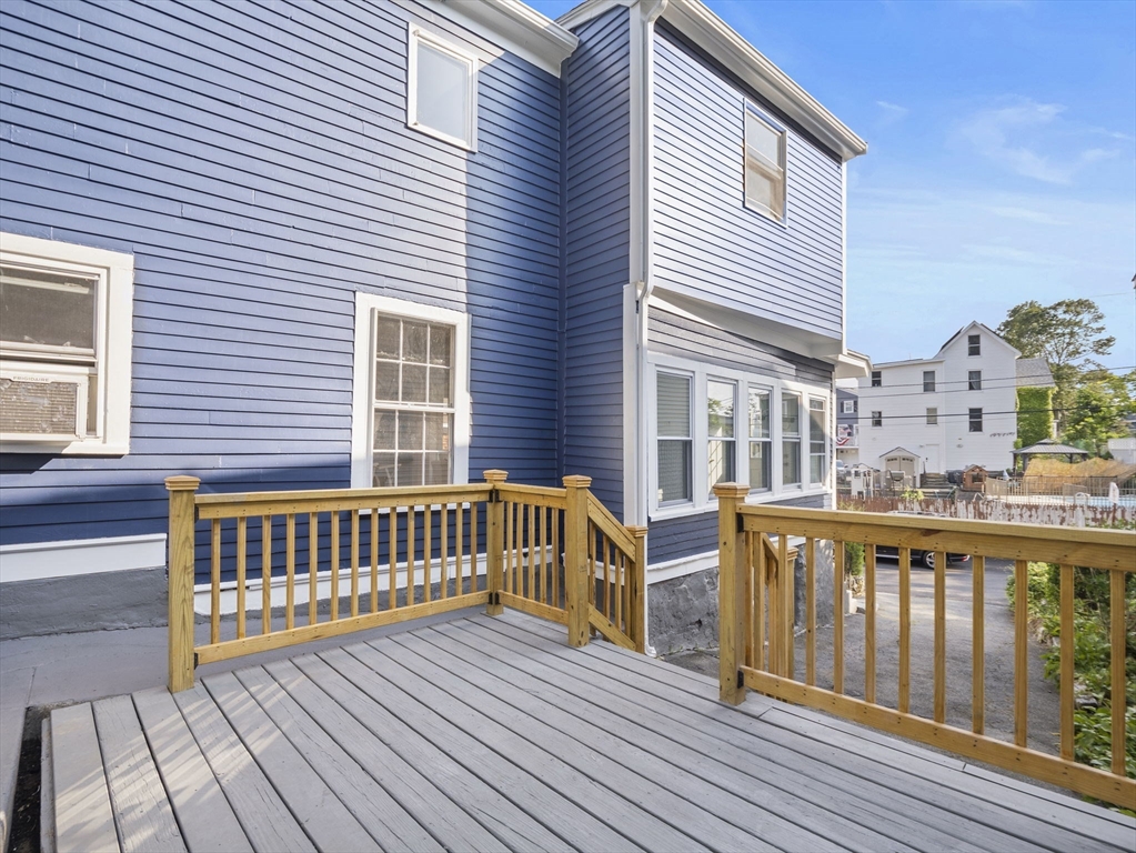 Swampscott, Massachusetts 01907, United States, 4 Bedrooms Bedrooms, ,2 BathroomsBathrooms,Residential,Active,182363