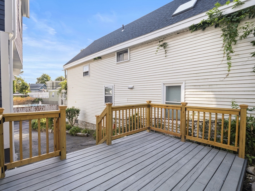 Swampscott, Massachusetts 01907, United States, 4 Bedrooms Bedrooms, ,2 BathroomsBathrooms,Residential,Active,182363