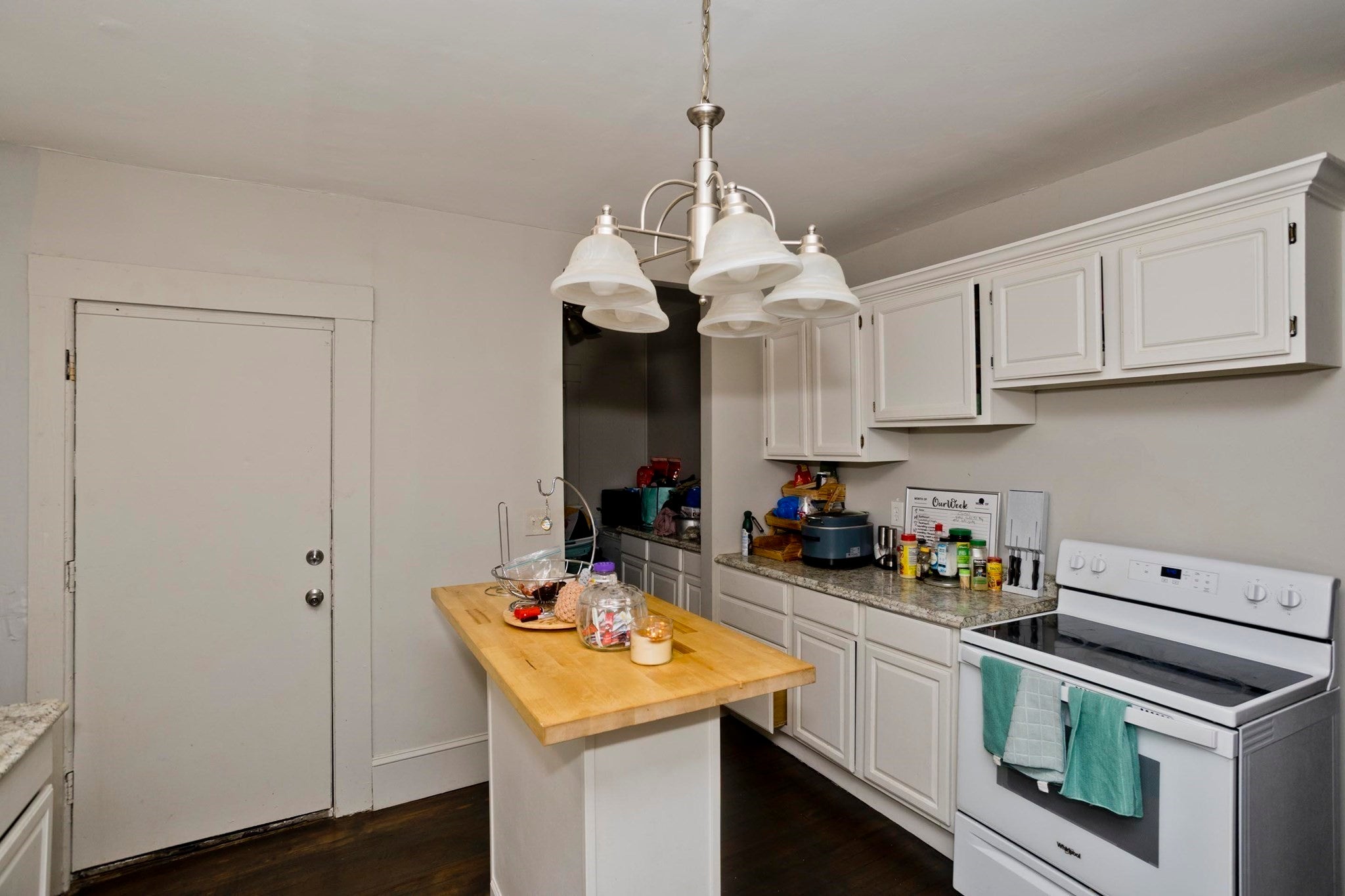 104 Narragansett St, Springfield, MA Photo #32
