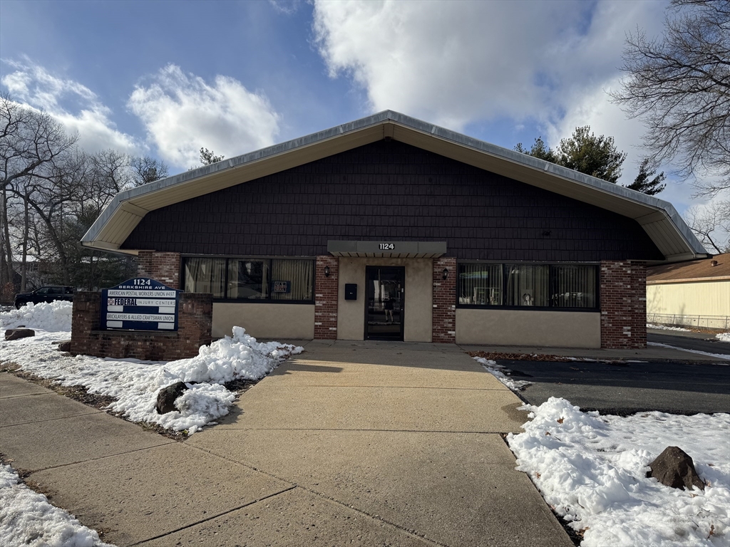 1142 Berkshire Ave