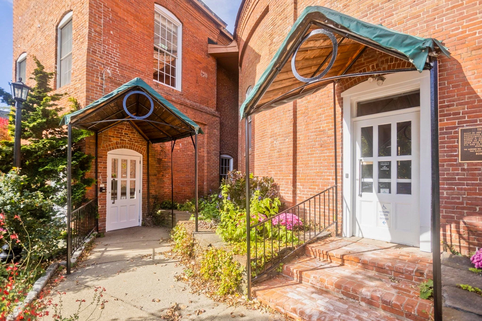 244 Main St