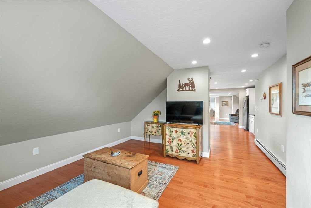 8 Putnam St 3
