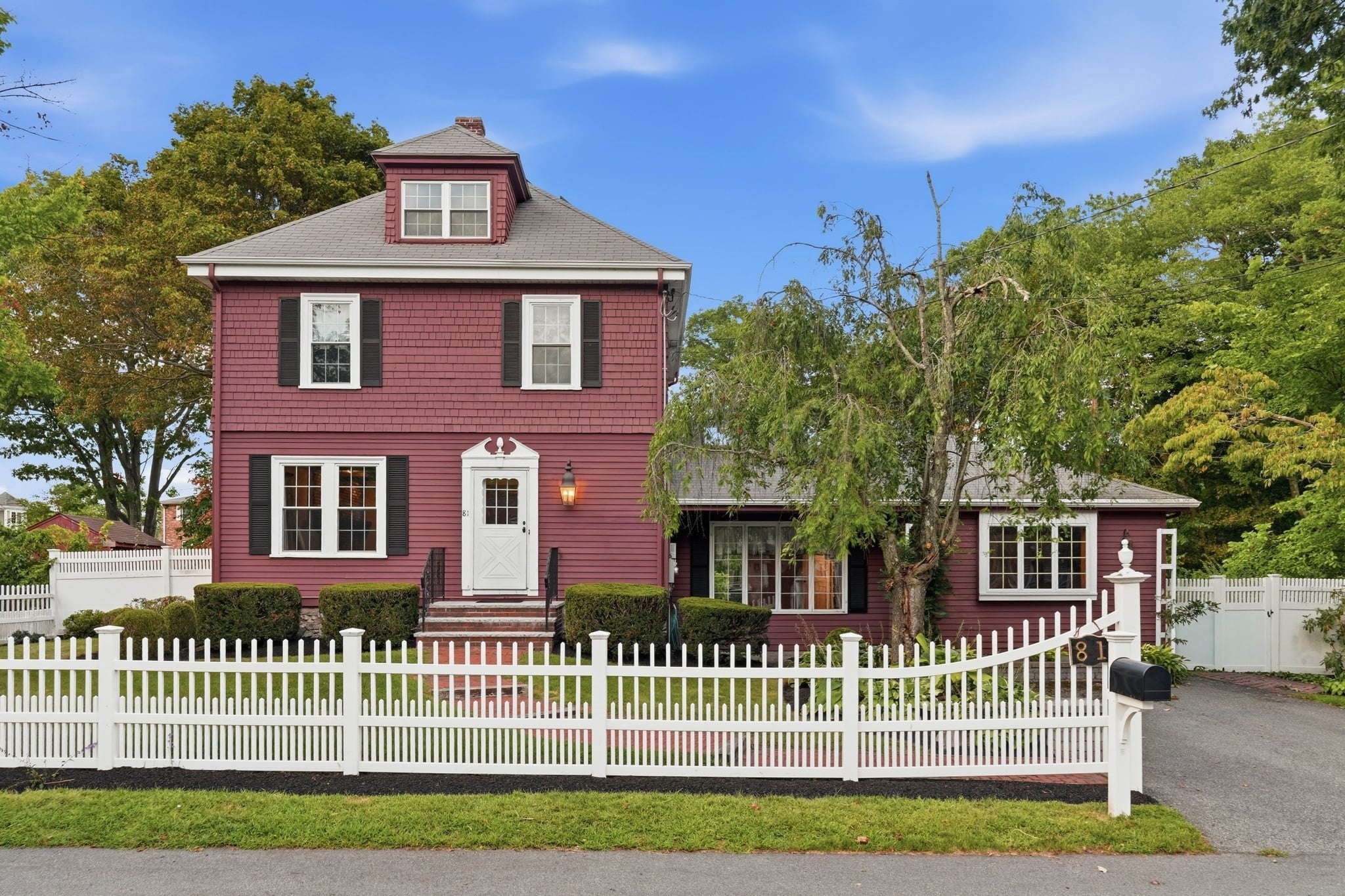 Photo of 81 Ware St, Dedham, MA