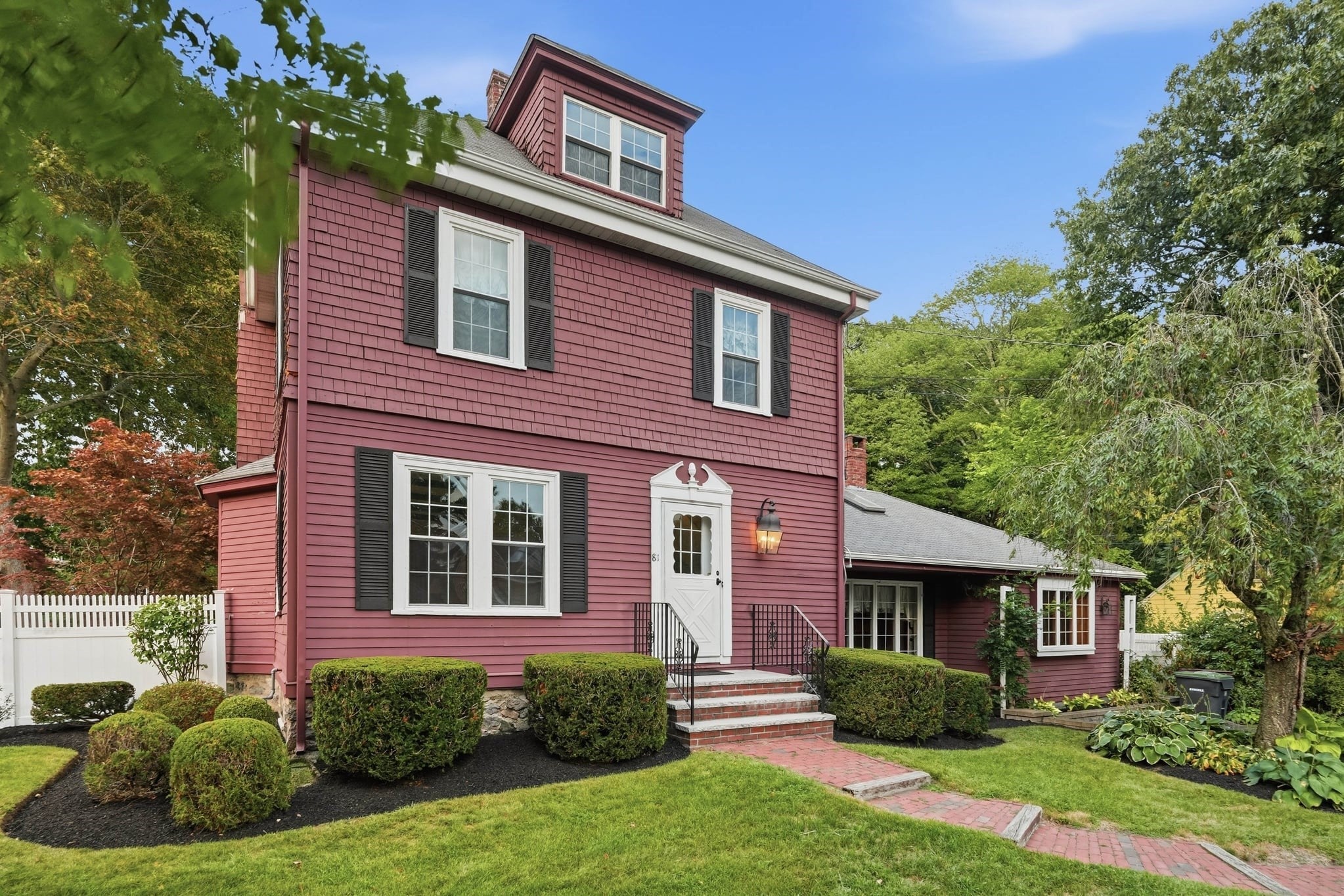 81 Ware St
