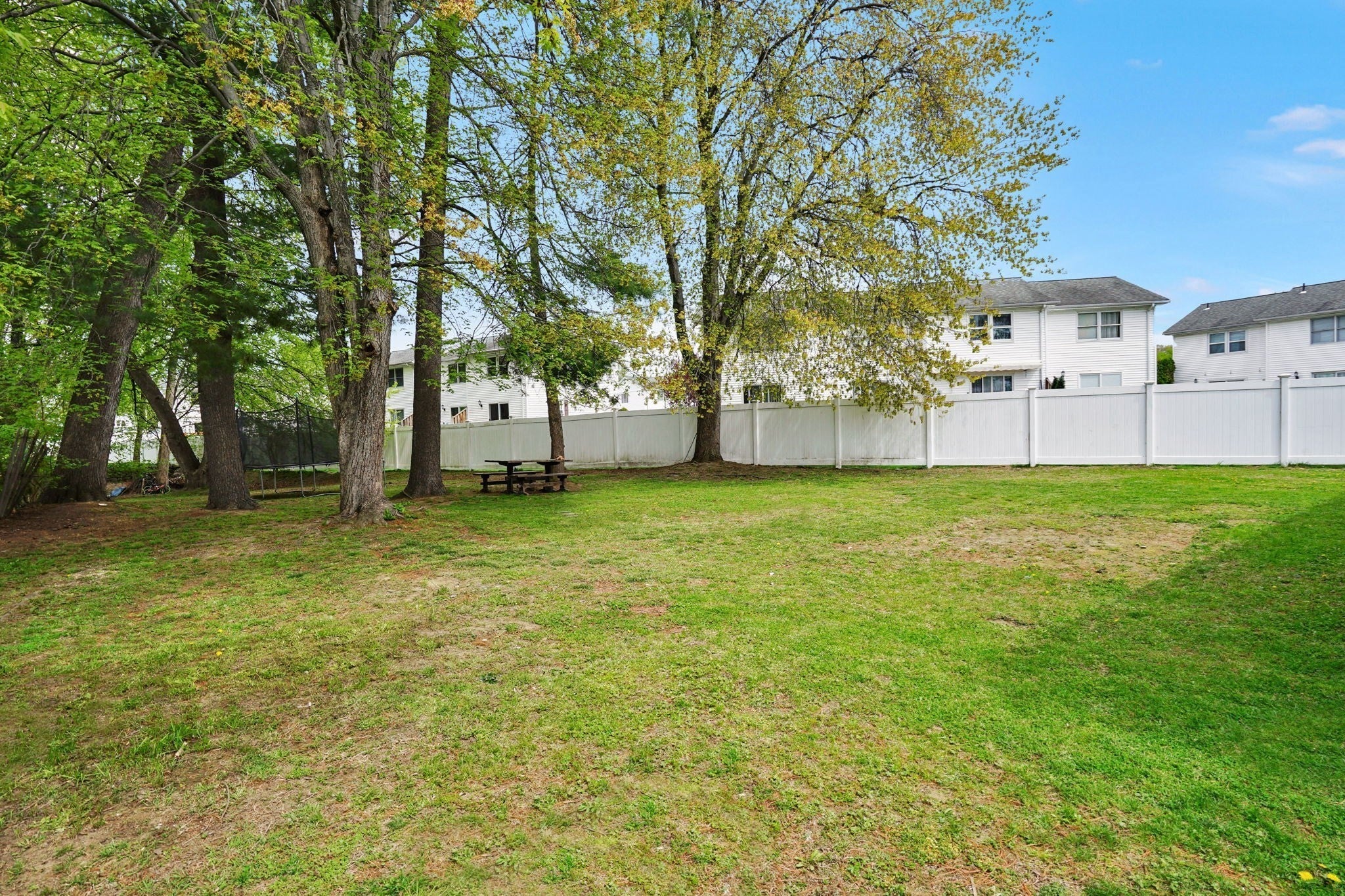94 Cora Ave