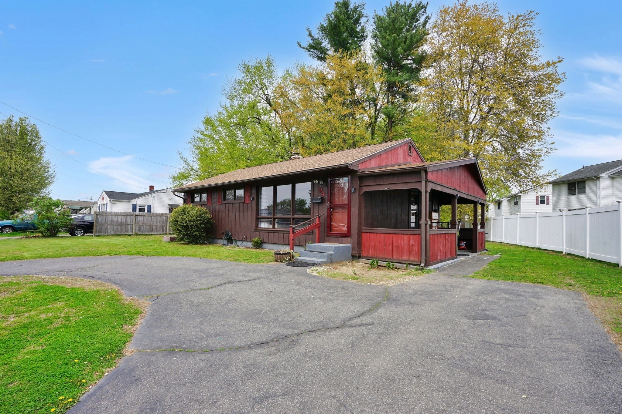 94 Cora Ave