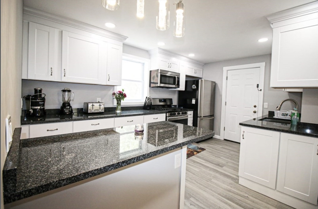 6 Bay View
