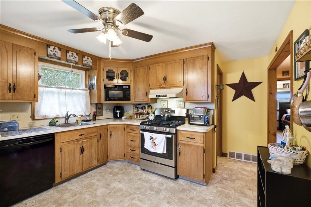 235 Pasco Rd, Springfield, MA, 235 Pasco Rd, Springfield, MA Photo #11