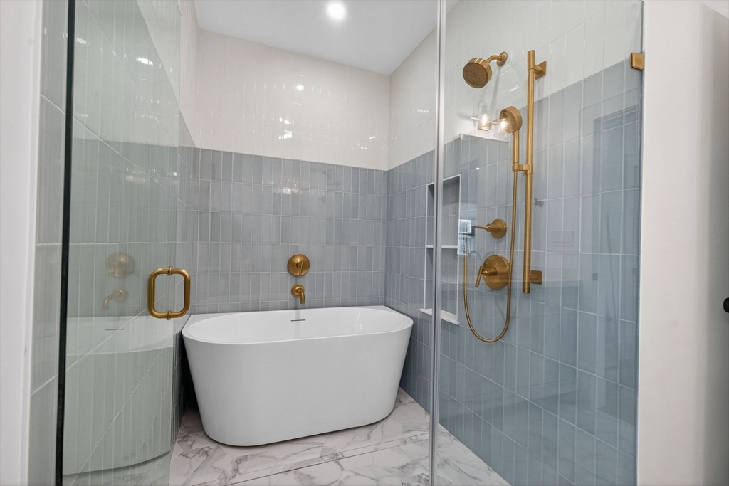 17 Manning St 17