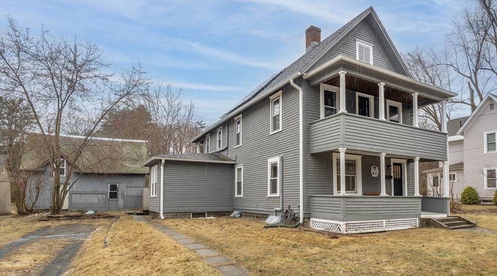 8 Laurel St
