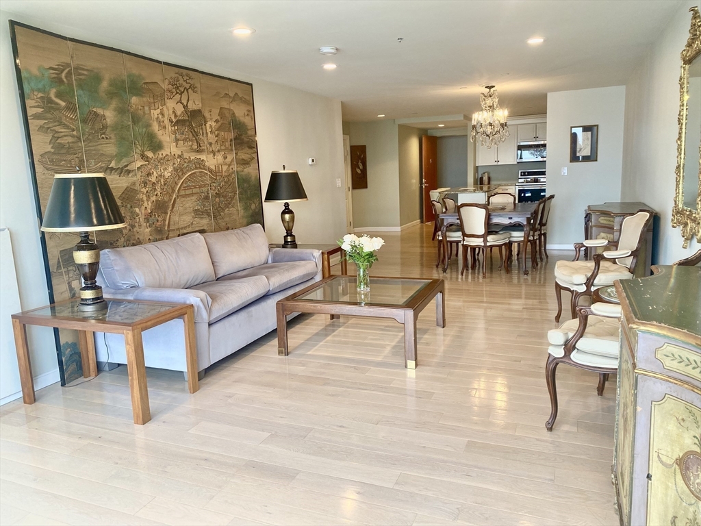 2001 Marina Drive 704