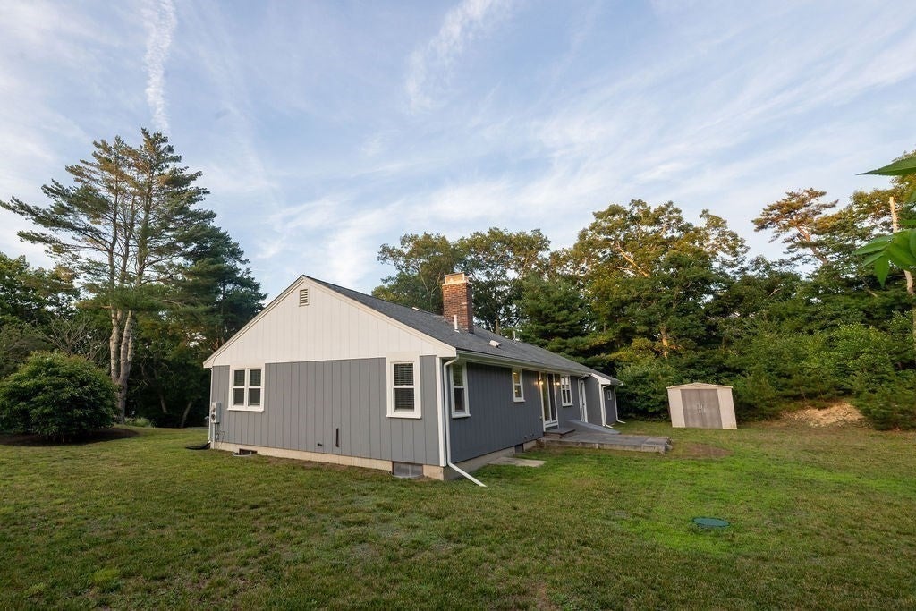 6 Hilltop Dr