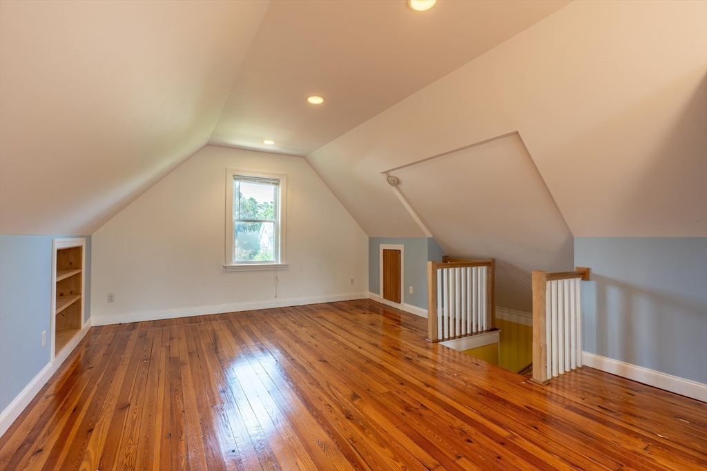 22 W Center St, Northampton, MA Photo #30