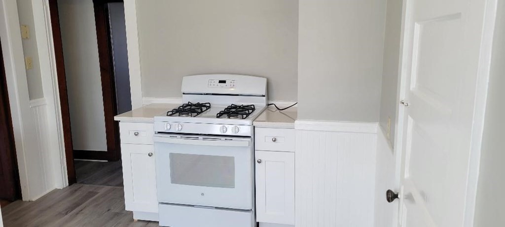 10-12 Brookway Rd 2