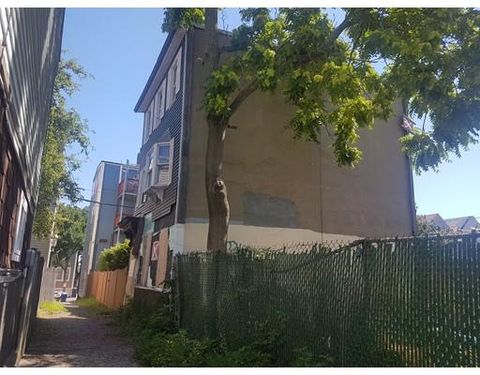 3 Pulaski Ave Boston MA 02127