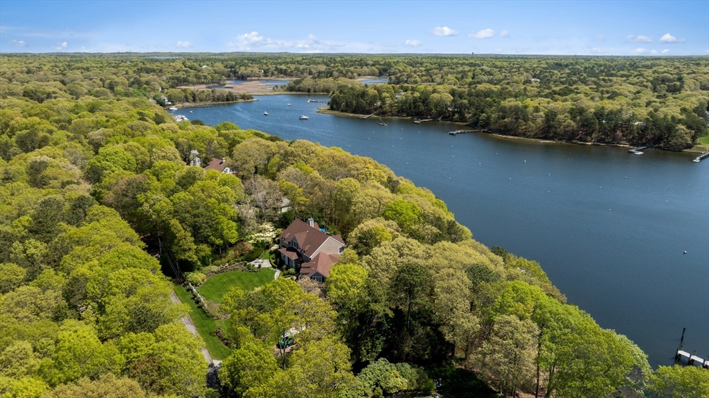 Barnstable, Massachusetts 02648, United States, 3 Bedrooms Bedrooms, ,6 BathroomsBathrooms,Residential,Pending,137138