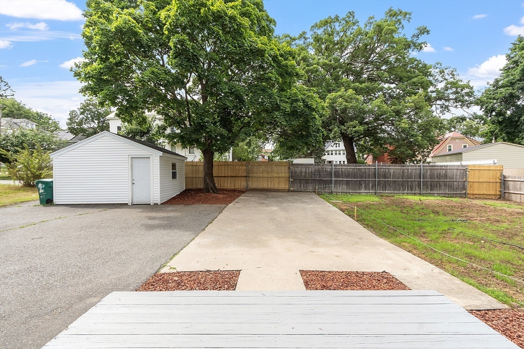 25 Cane St