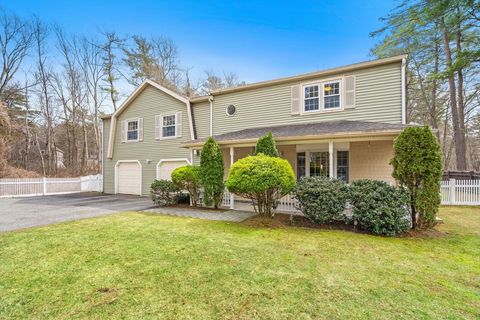 14 Meade Rd North Reading MA 01864