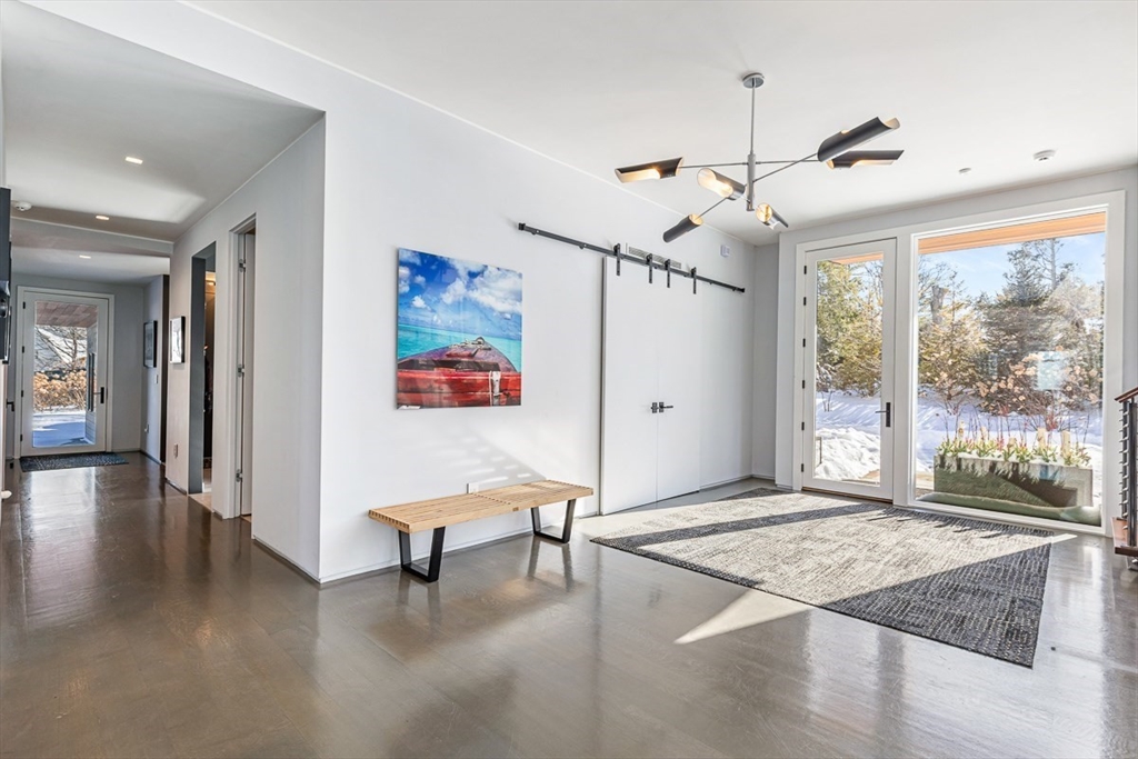 85 Forbes Rd