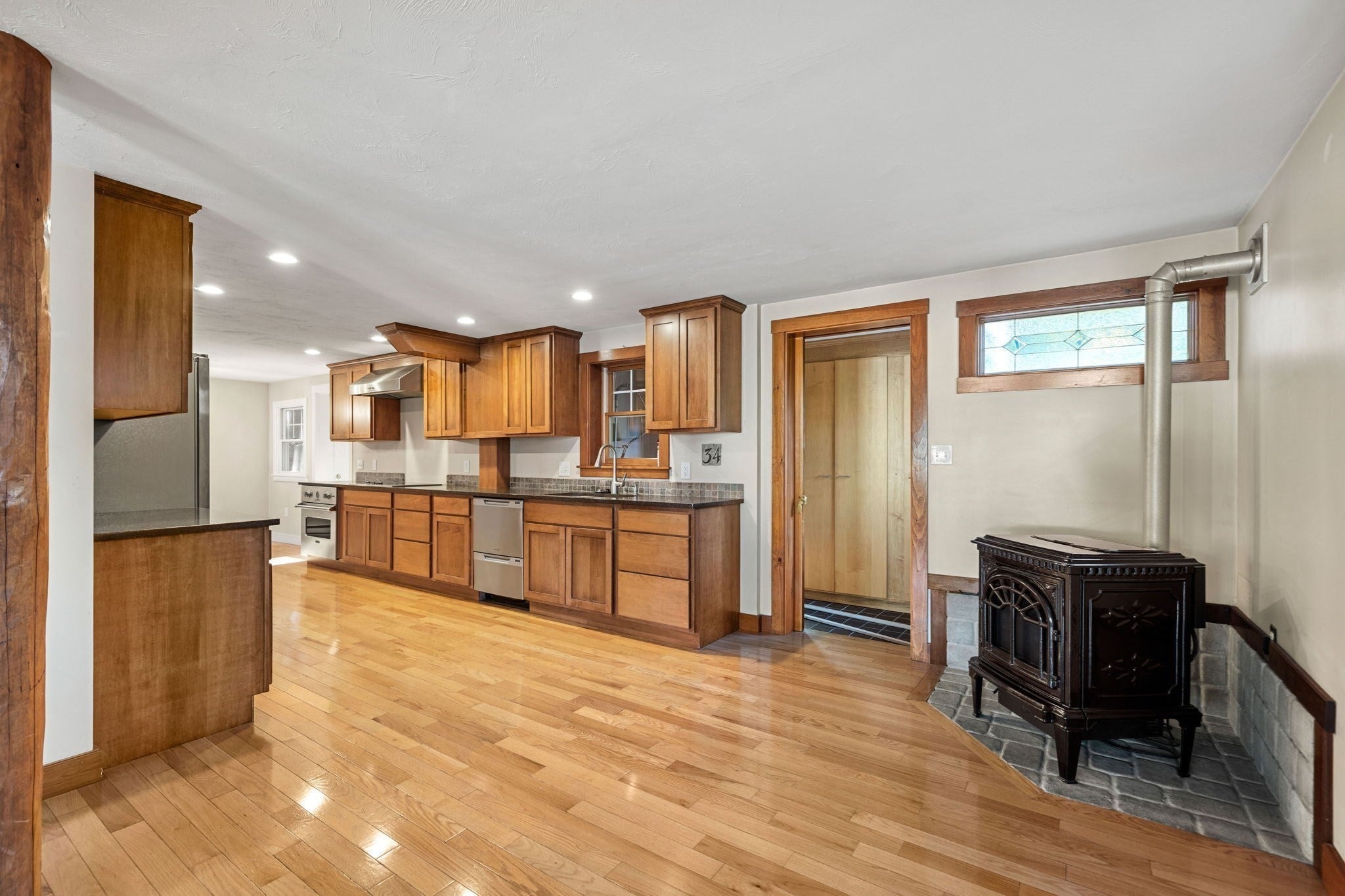 34 Jersey St, Marblehead, MA, 34 Jersey St, Marblehead, MA Photo #12